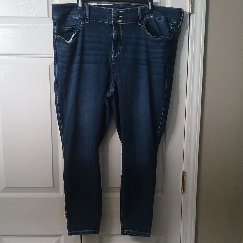 Torrid Jegging Super Soft  Dark Blue Denim Jeans Sz 22S  EUC worn once